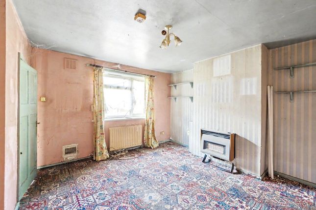 53, Blake Crescent, Mansfield photo 2