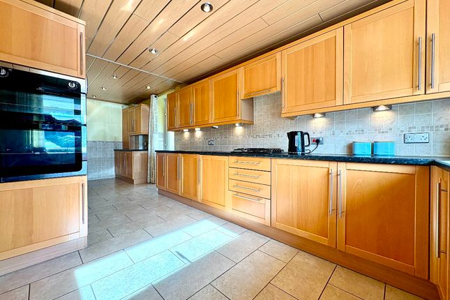 54 Greenmount Park, Bolton photo 3