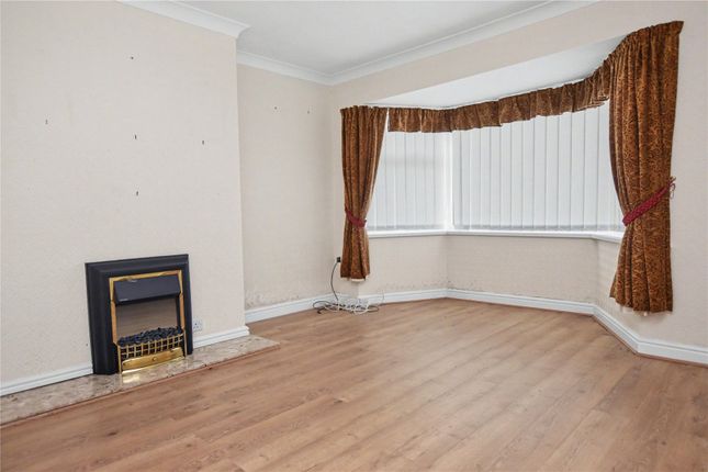 4, Hollingthorpe Road, Wakefield photo 3