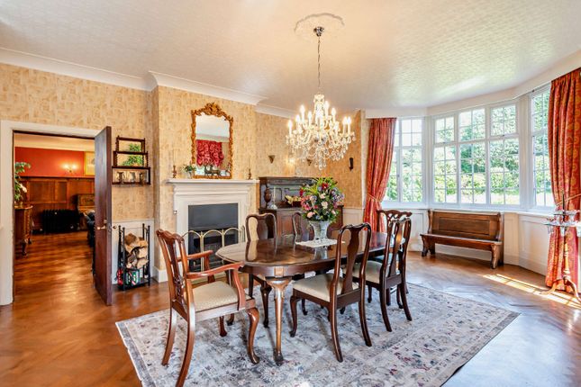 74, London Road, Surrey photo 4
