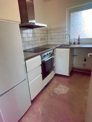 26a, Ryeland Close, London photo 5