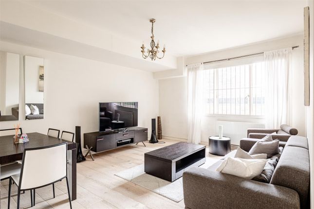 Flat 2, Hungerford House, Napier Place, London photo 2