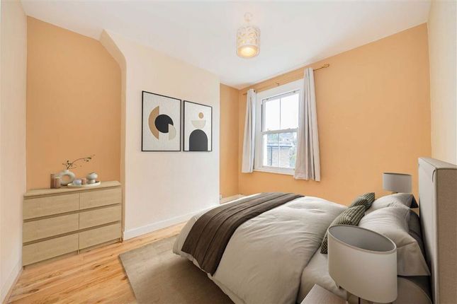 FFF, 25, Gayford Road, London photo 4
