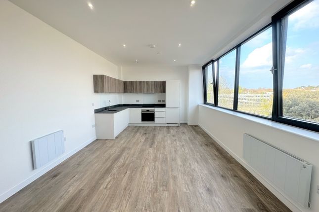 Thumbnail Flat to rent in Alencon Link, Basingstoke
