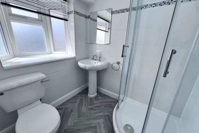Shower Room Alt.Jpg