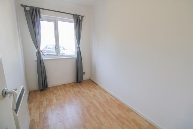 131, Bentley Drive, Church Langley photo 4