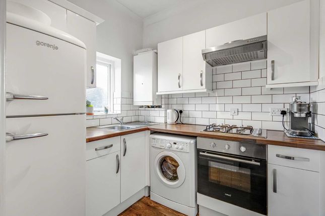 Flat for sale in Voss Court, London