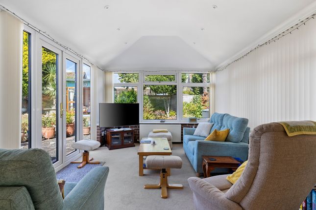 2, Singleton Close, Aldwick, Bognor Regis, West Sussex photo 4