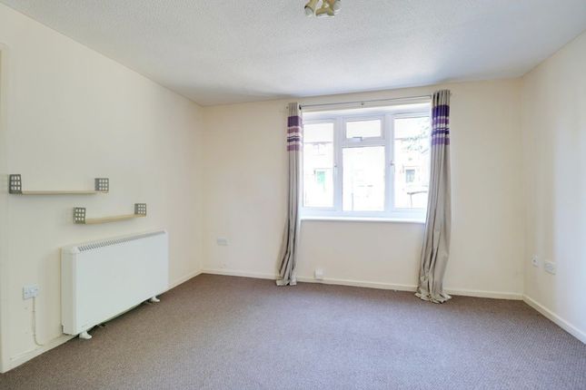 7, Rowan Tree Close, Hereford photo 3