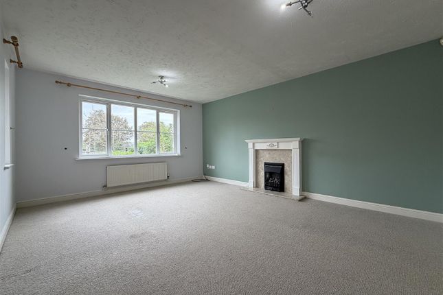 3, Mead Way, Newark photo 2