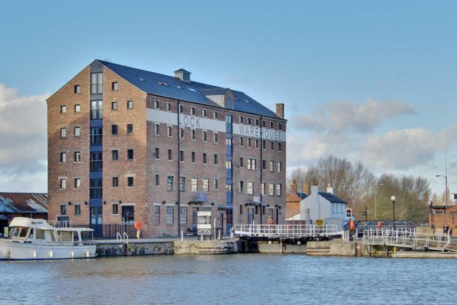 Property For Sale In The Docks Gloucestershire Buy Properties In The Docks Gloucestershire Zoopla