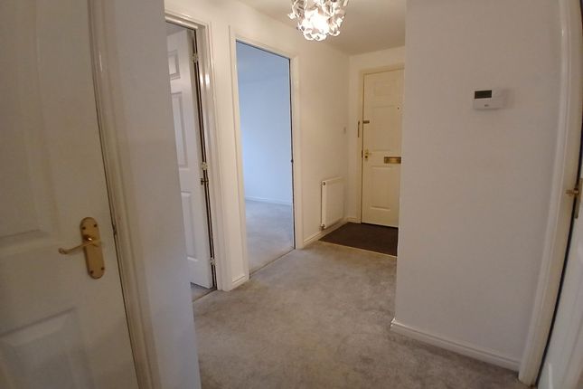 Flat 1, 3 McCormack Place, Larbert, FK5 4TU, Larbert photo 5