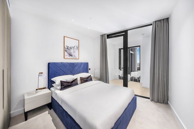 3006, River Park Tower, 1, Nine Elms Lane, London photo 3