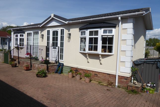2-bed caravan on 28, Iford Bridge Park, Old Bridge Road, Iford, Bournemouth, £135,000