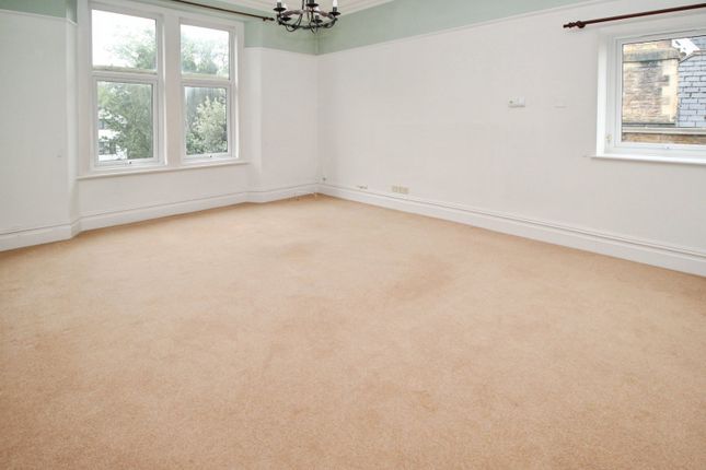 Flat 6 Graycliffe, 13, The Avenue, North Somerset photo 2