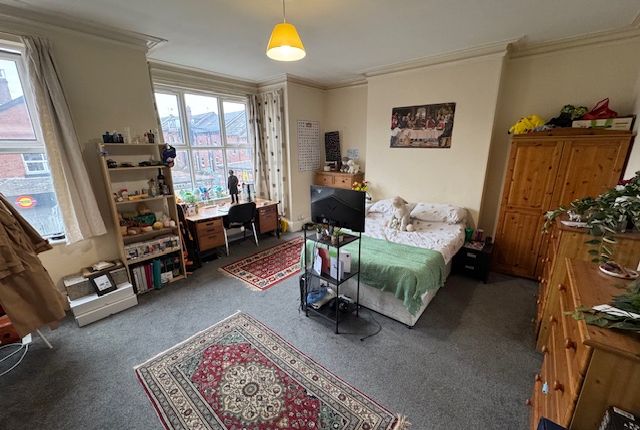 Brudenell Road Hyde Park, Leeds photo 3