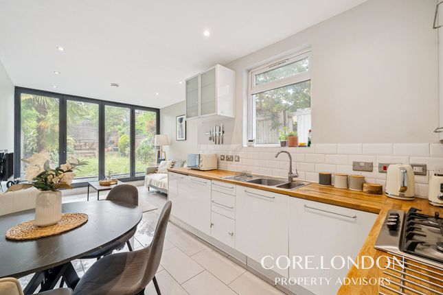 Flat GFF, 108, Shakespeare Road, Acton photo 4
