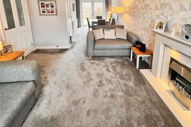 41, Brackenwood Road, Staffordshire photo 3