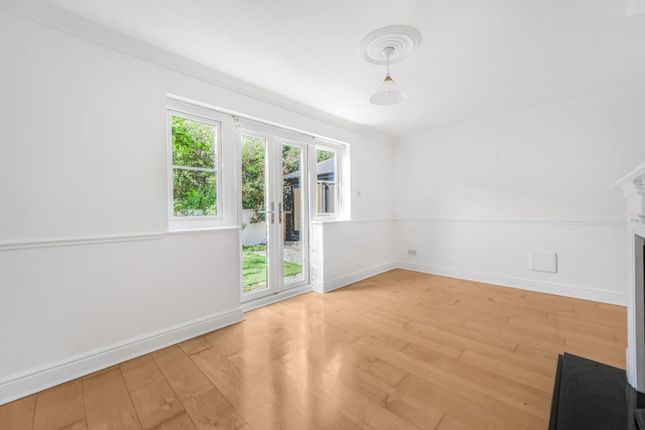 4, Coachmans Mead, Braintree photo 2