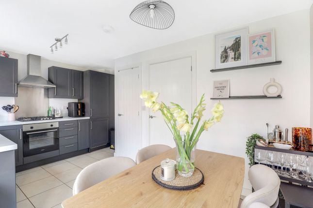 7 Whiting Close, Nottingham photo 4