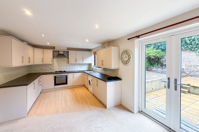 39, Dean Brook Road, Holmfirth photo 2