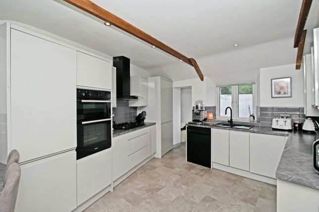 17, Basset Street, Cornwall photo 3