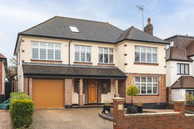 Thumbnail Detached house for sale in Princes Avenue, Woodford Green