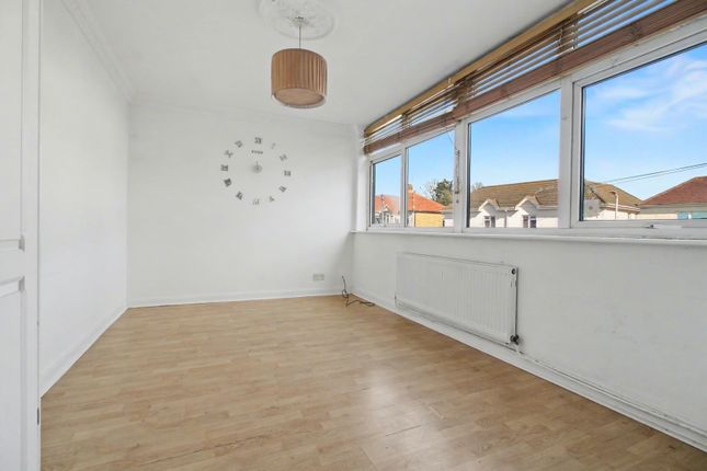 172a Hornchurch Road, Hornchurch photo 4
