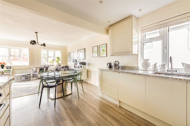 Flat 2, 269, Dyke Road, East Sussex photo 3