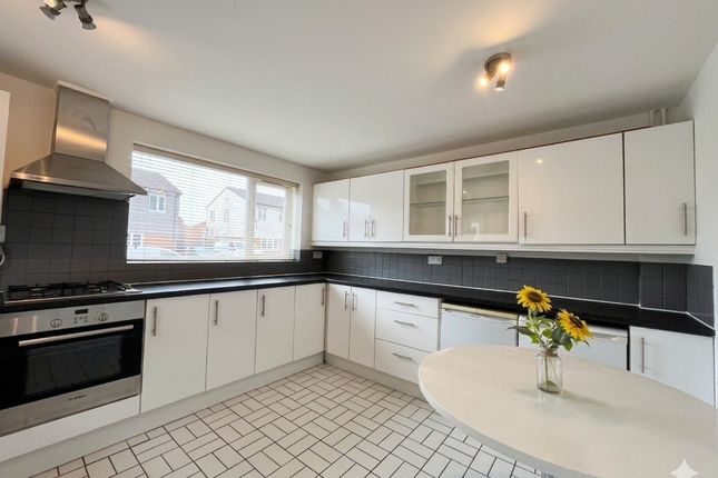 33 Hedley Rise, Luton, Bedfordshire photo 3