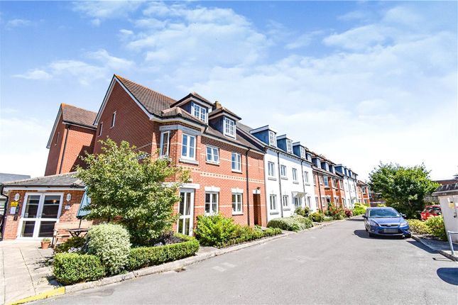 Flat for sale in Alma Road, Romsey, Hampshire