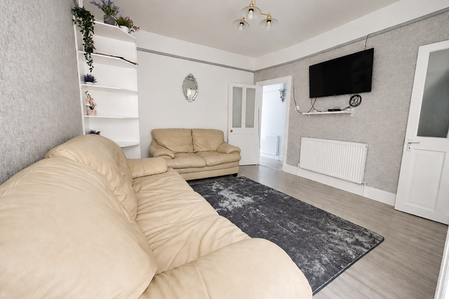 17, King Edward Street, Slough photo 5