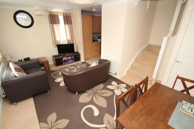 25, Rigel Close, Swindon photo 2