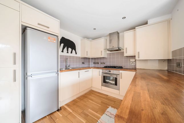 Flat 9, The Grove Headley Road, Hindhead photo 4
