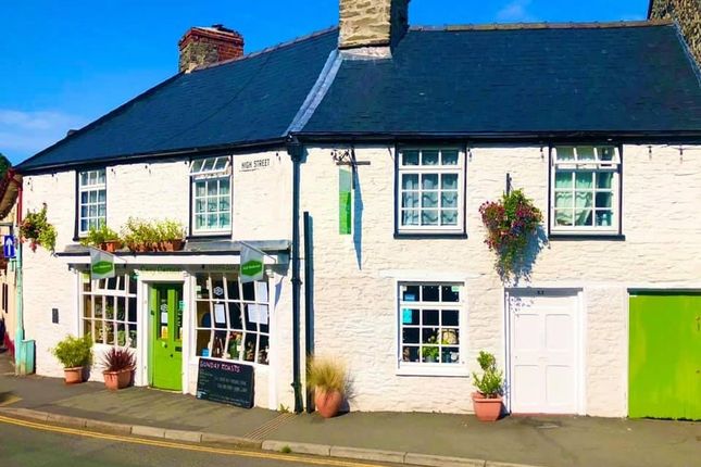 Thumbnail Restaurant/cafe for sale in High Street, Builth Wells