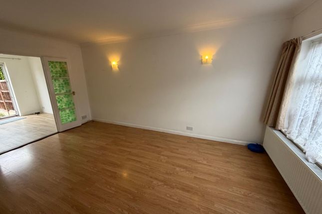 103, Brunswick Park Road, London photo 2
