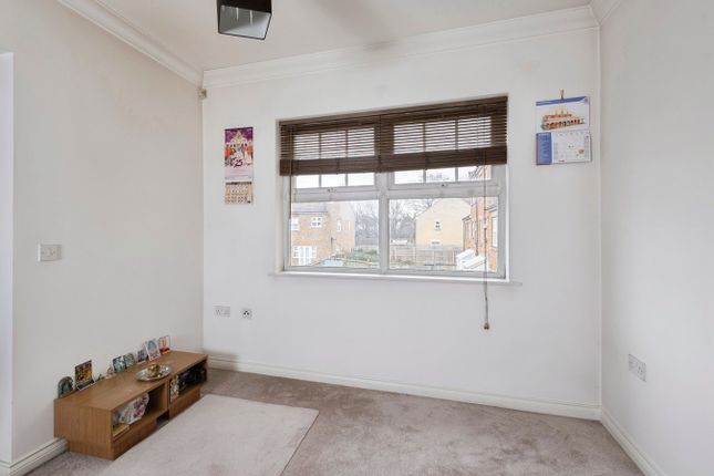 95, Rose Bates Drive, London photo 3