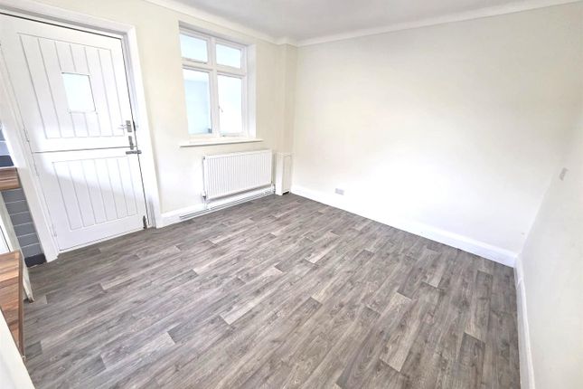 5, Landa Grove, Newark photo 4