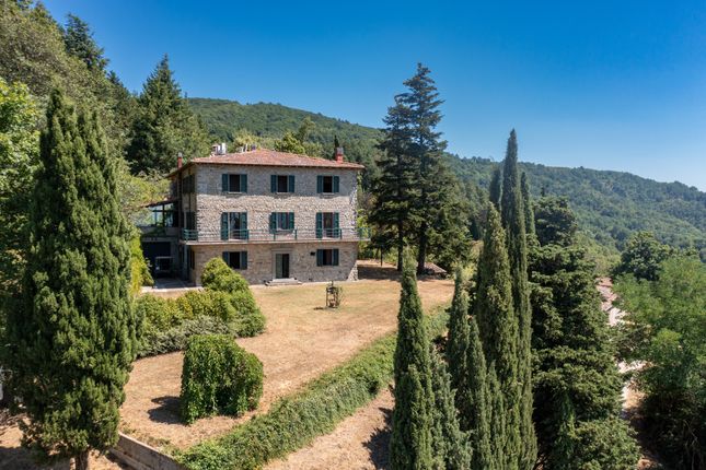 Country house for sale in Vicchio, Borgo San Lorenzo, Florence, Tuscany, Italy