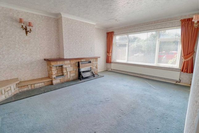 63, Feverills Road, Little Clacton photo 2