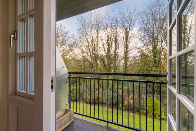 18, Silver Sands Court, Bembridge photo 3
