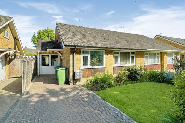 Thumbnail Detached bungalow to rent in High Road, Leavesden, Watford
