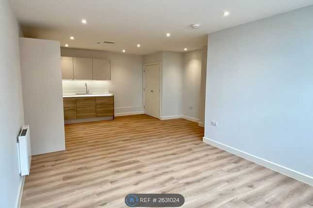 Lounge Example