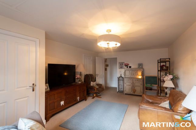 65, Richard Bradley Way, Tipton photo 4