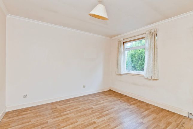 70, St Michaels Drive, Cupar photo 3