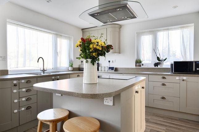 141, Avon Road, Devizes photo 3