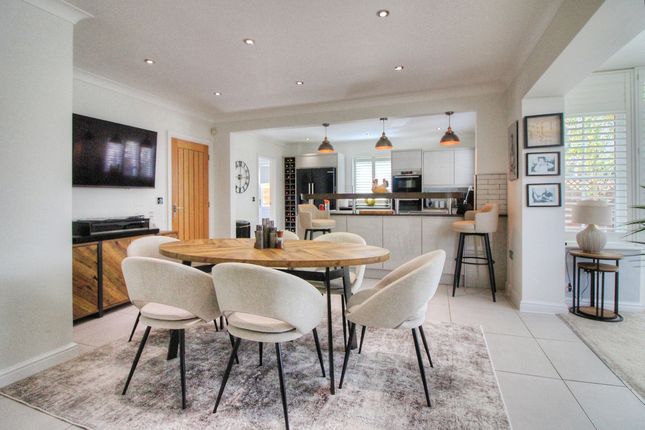 Holly House, Bristol Road, Winscombe photo 4