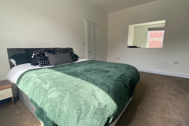 5, Banstead Street West, Leeds photo 4