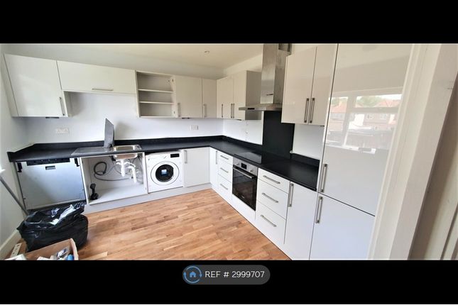 Ruskin Gardens, Flat, Harrow photo 2