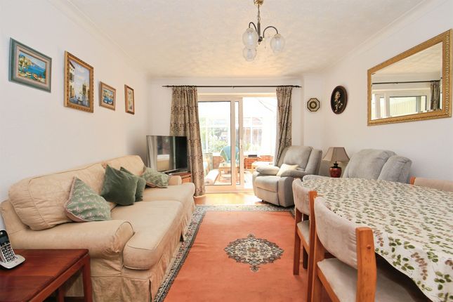 58, Cawood Close, March photo 4